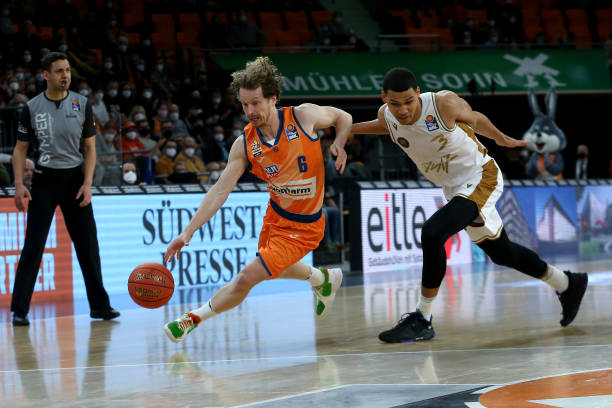 二是他未满 二是他未满